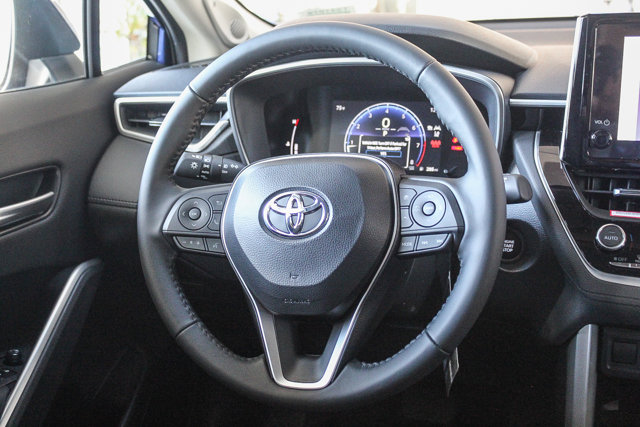 2024 TOYOTA COROLLA CROSS XLE 13