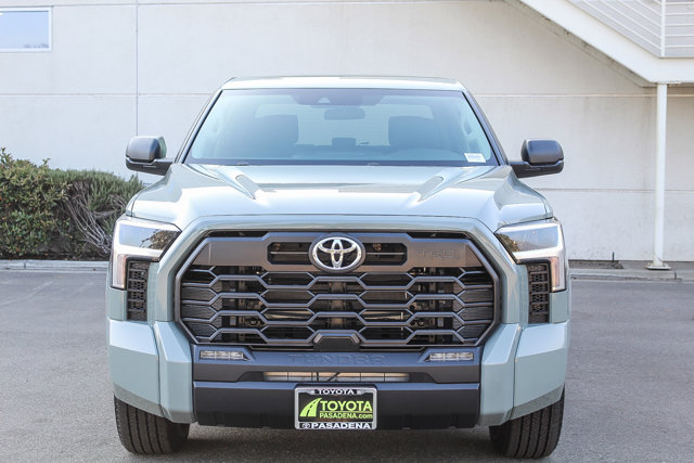 2024 TOYOTA TUNDRA 4X4 SR5 2