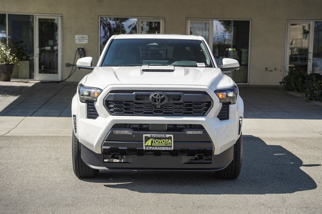 2024 TOYOTA TACOMA 4X4 TRD Sport 2