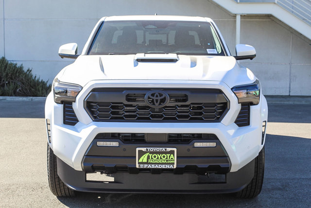 2024 TOYOTA TACOMA 4X4 TRD Sport 2