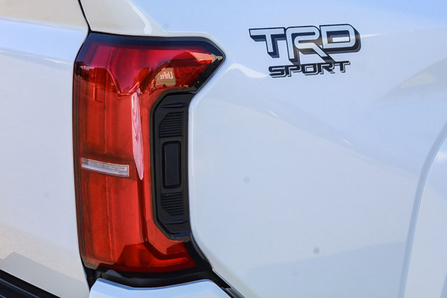 2024 TOYOTA TACOMA 4X4 TRD Sport 8