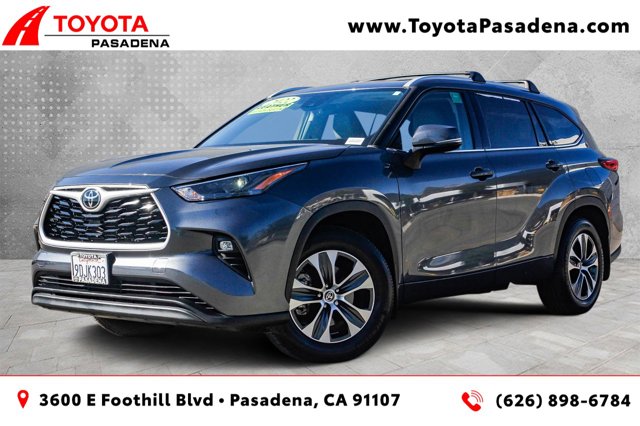 2022 TOYOTA TRUCK HIGHLANDER XLE 1