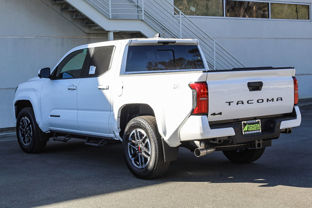 2024 TOYOTA TACOMA 4X4 TRD Sport 5