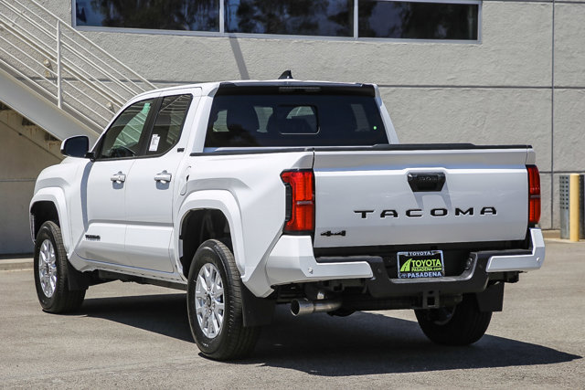 2024 TOYOTA TACOMA 4X4 SR5 8