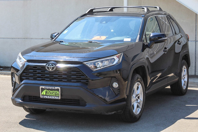 2019 TOYOTA TRUCK RAV4 XLE 3