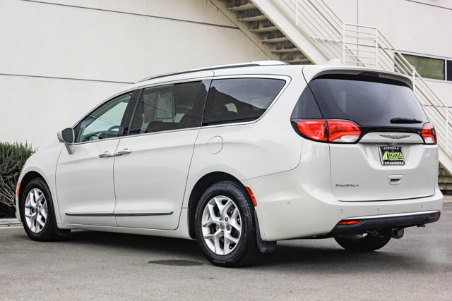 2017 CHRYSLER PACIFICA TOURING-L PLUS 8