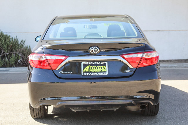 2016 TOYOTA CAMRY SE 6