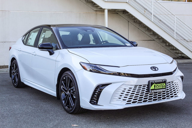 2025 TOYOTA CAMRY HYBRID XSE 3