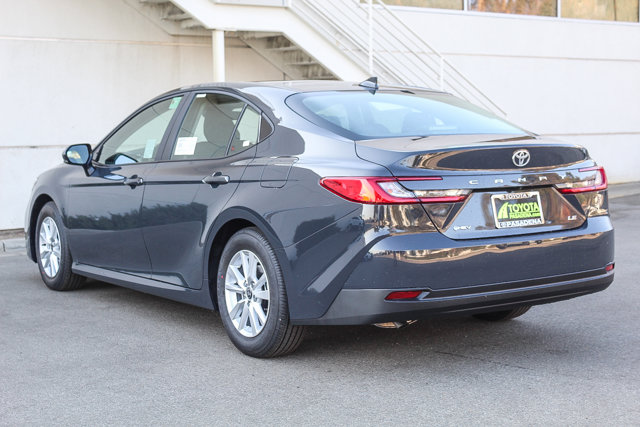 2025 TOYOTA CAMRY HYBRID LE 5