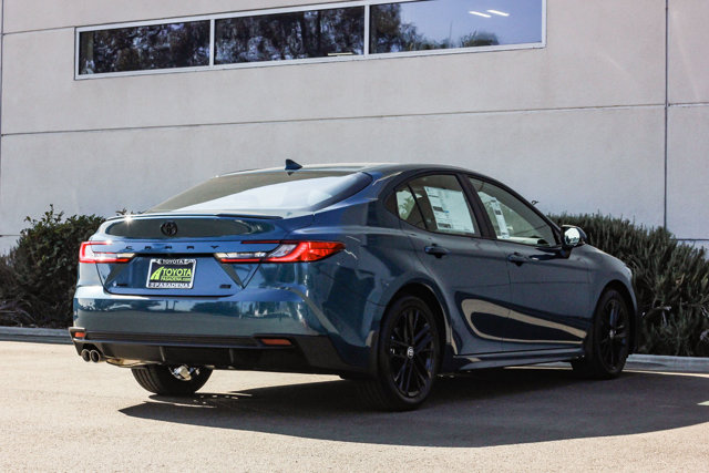 2025 TOYOTA CAMRY HYBRID SE 6