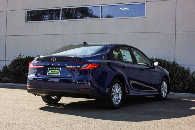 2025 TOYOTA CAMRY HYBRID LE 6