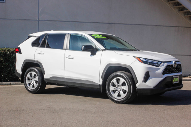 2024 TOYOTA TRUCK RAV4 LE 3