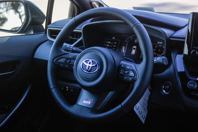 2025 TOYOTA GR COROLLA Premium Plus 16