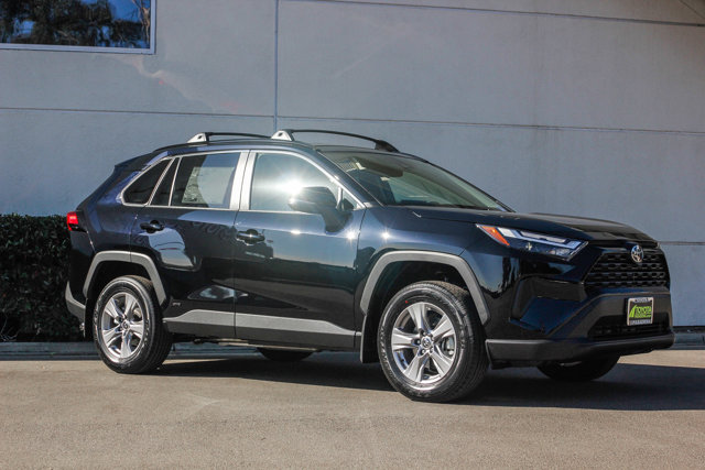 2025 TOYOTA RAV4 HYBRID Hybrid XLE 3