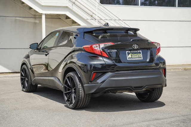 2019 TOYOTA TRUCK C-HR LE 6