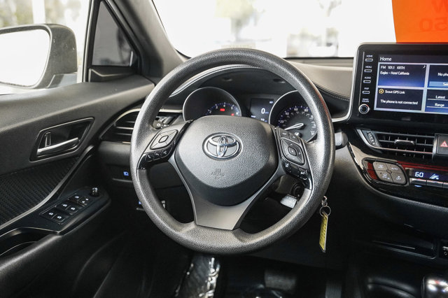 2019 TOYOTA TRUCK C-HR LE 15