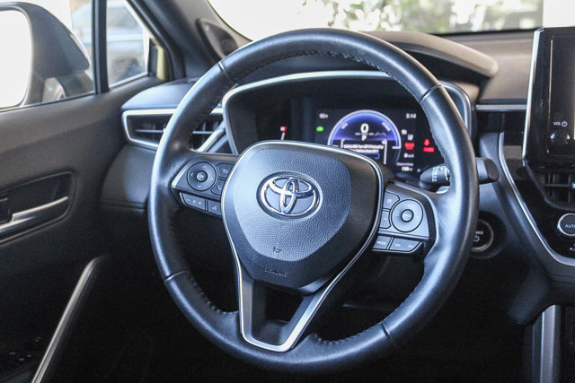 2023 TOYOTA TRUCK COROLLA CROSS HYBRID XSE 13