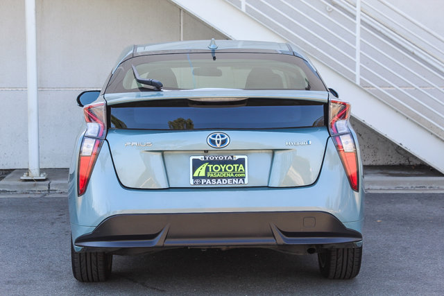 2016 TOYOTA PRIUS THREE TOURING 6