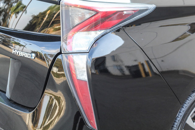 2016 TOYOTA PRIUS FOUR TOURING 8