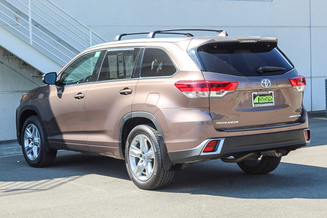 2017 TOYOTA TRUCK HIGHLANDER LIMITED 5