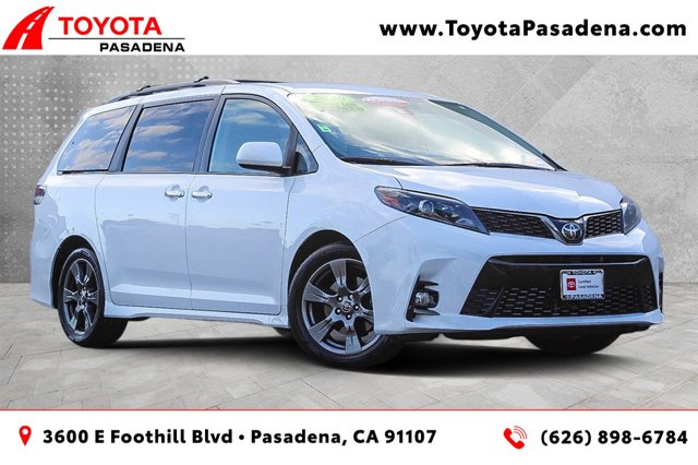 2020 TOYOTA TRUCK SIENNA SE 1