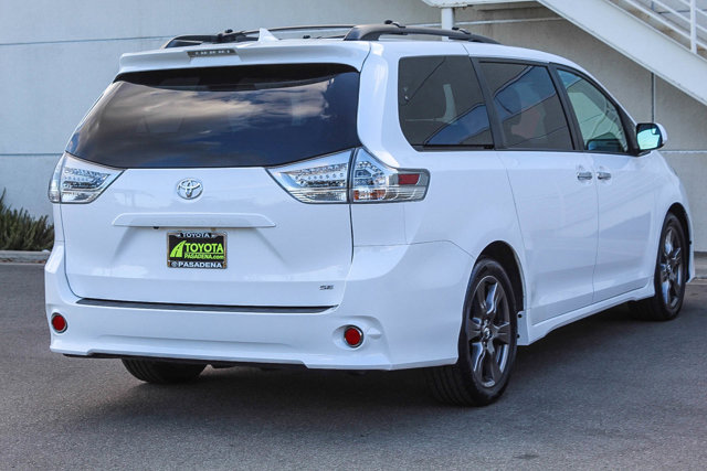 2020 TOYOTA TRUCK SIENNA SE 7