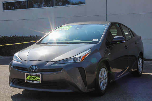 2019 TOYOTA PRIUS LE 3