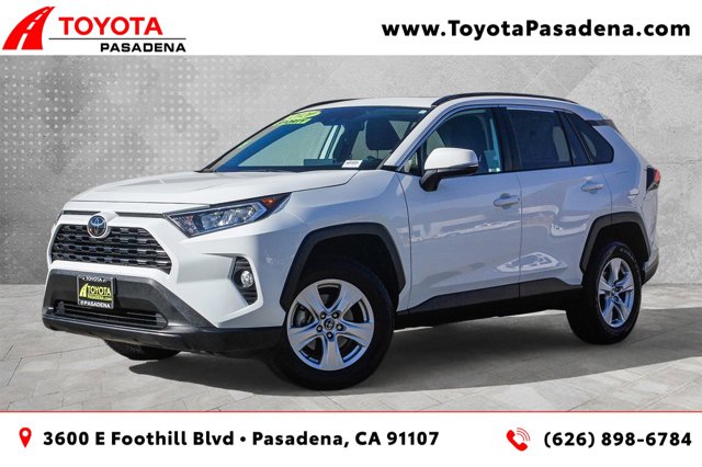 2020 TOYOTA TRUCK RAV4 XLE 1