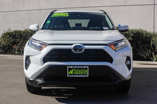 2020 TOYOTA TRUCK RAV4 XLE 2