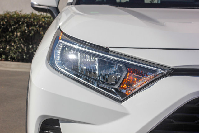 2020 TOYOTA TRUCK RAV4 XLE 4