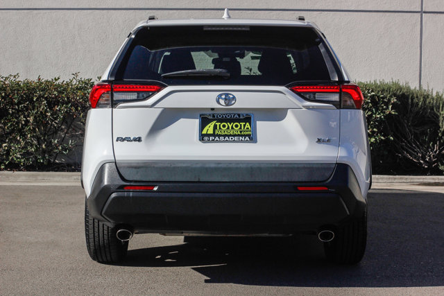 2020 TOYOTA TRUCK RAV4 XLE 7