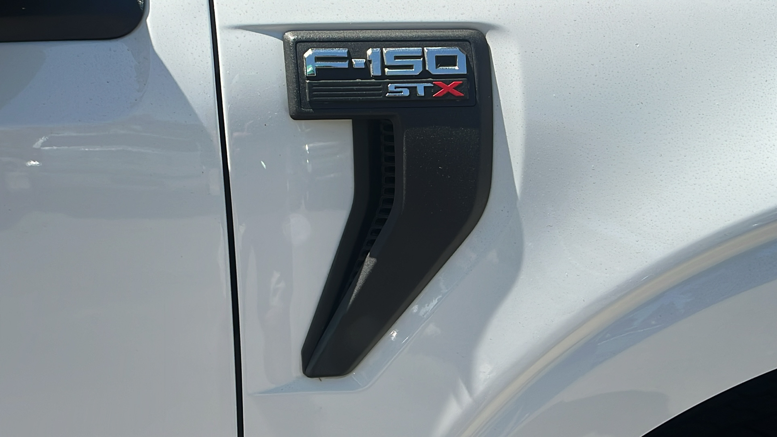 2022 Ford F-150 XL 9