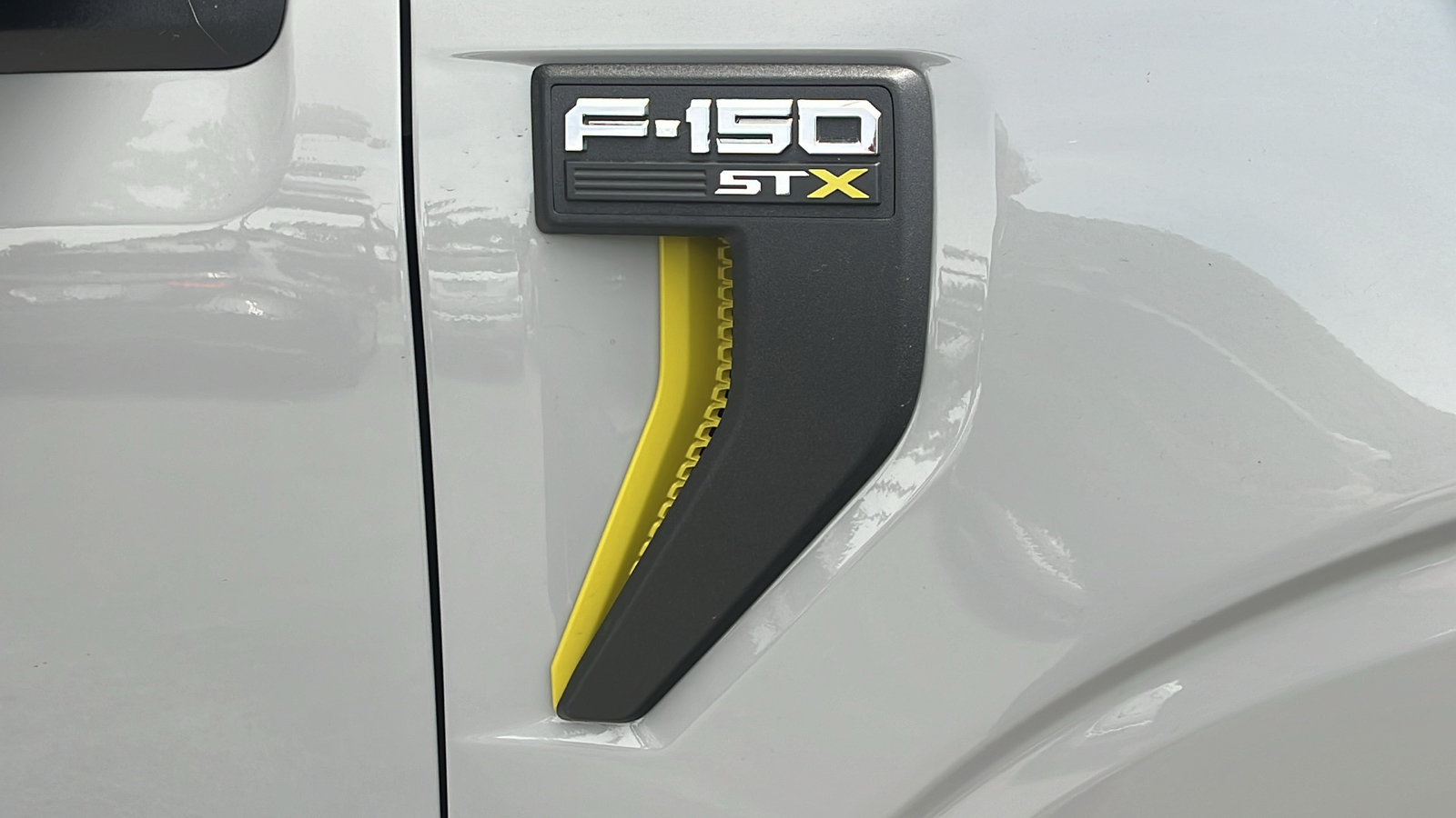 2024 Ford F-150 STX 10