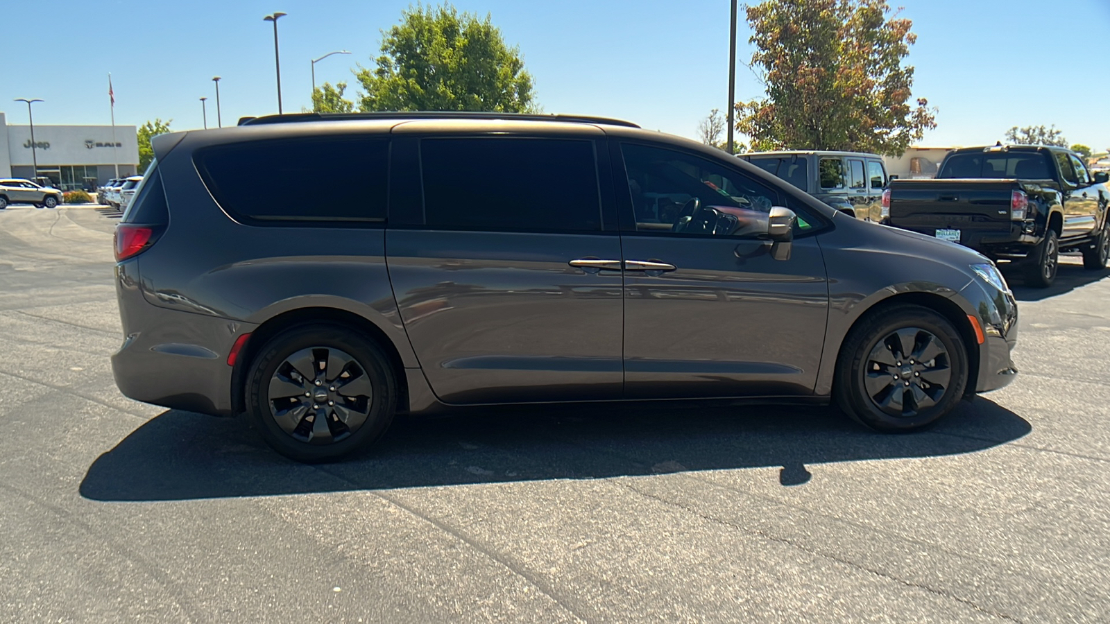 2019 Chrysler Pacifica Hybrid Limited 2