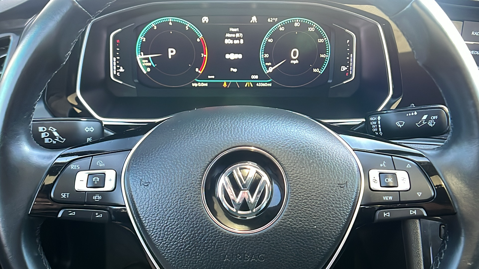 2019 Volkswagen Jetta SEL 33
