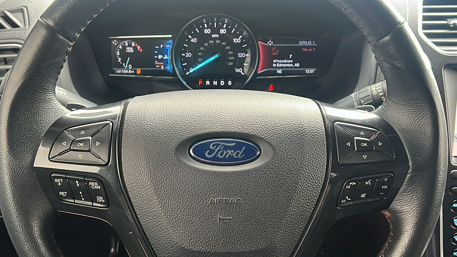 2019 Ford Explorer Sport 34
