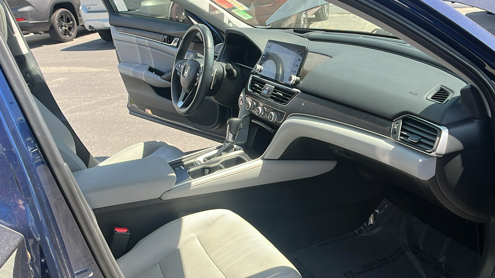 2018 Honda Accord Sedan Touring 1.5T 13