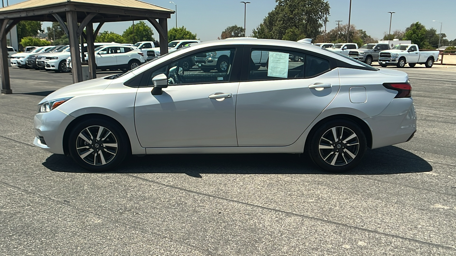 2021 Nissan Versa SV 6