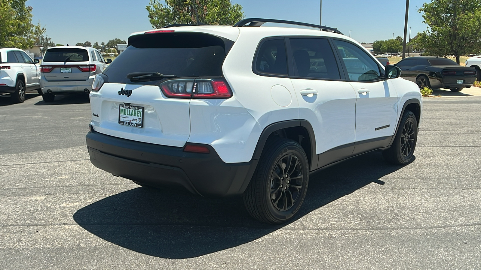 2023 Jeep Cherokee Altitude Lux 3