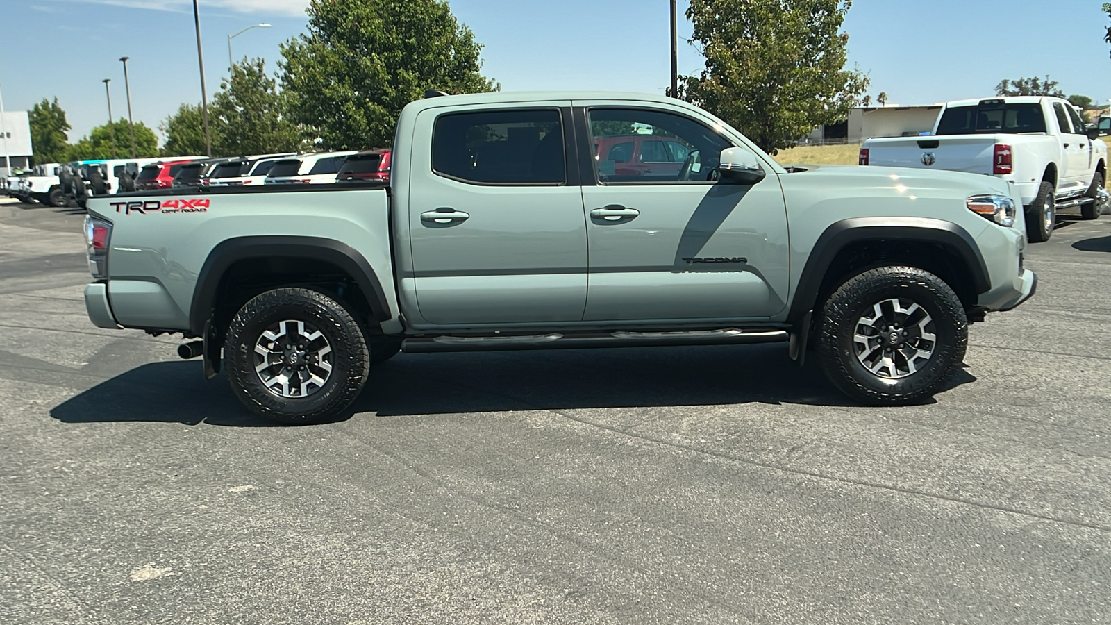 2022 Toyota Tacoma 4WD  2