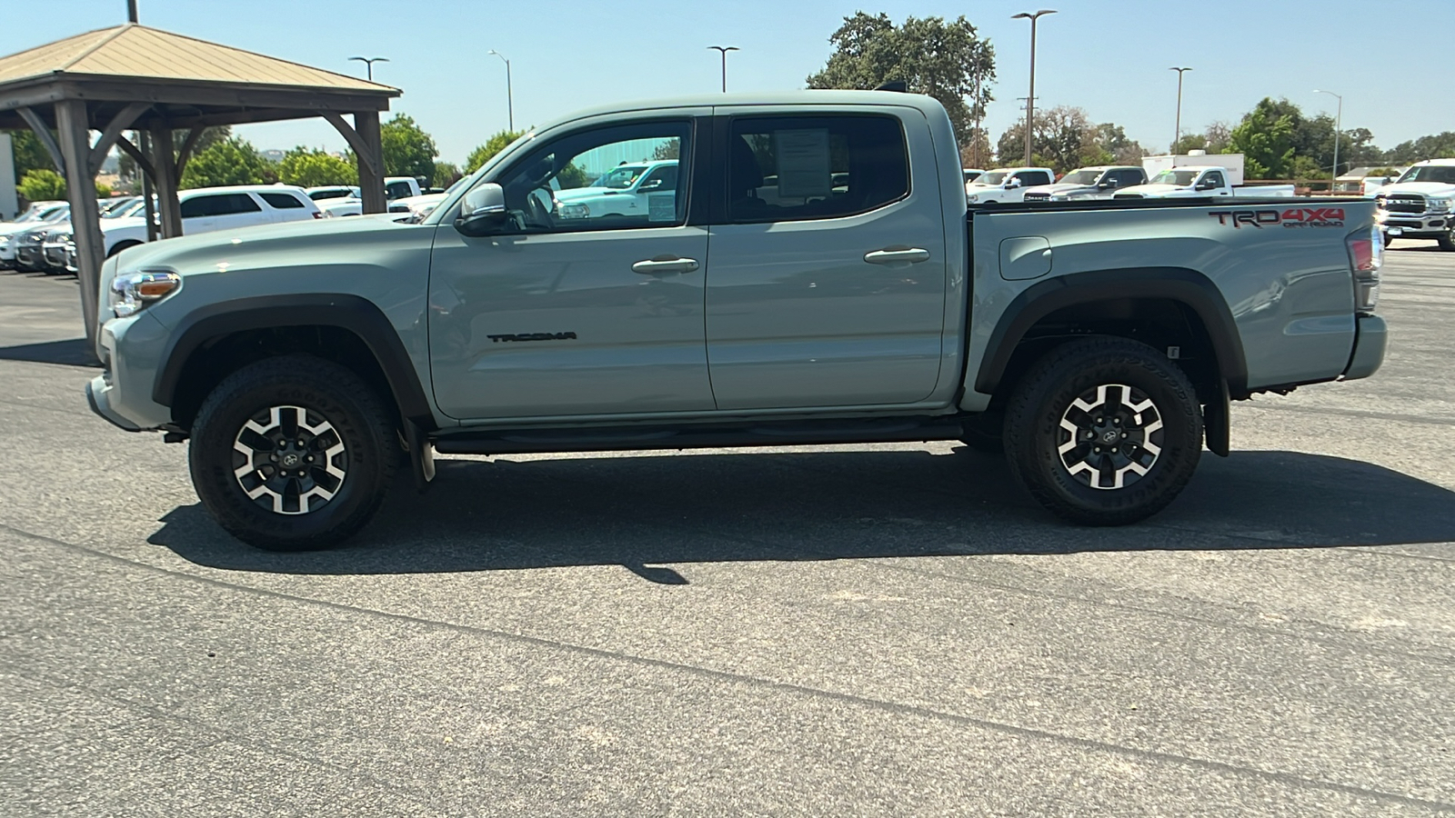 2022 Toyota Tacoma 4WD  6