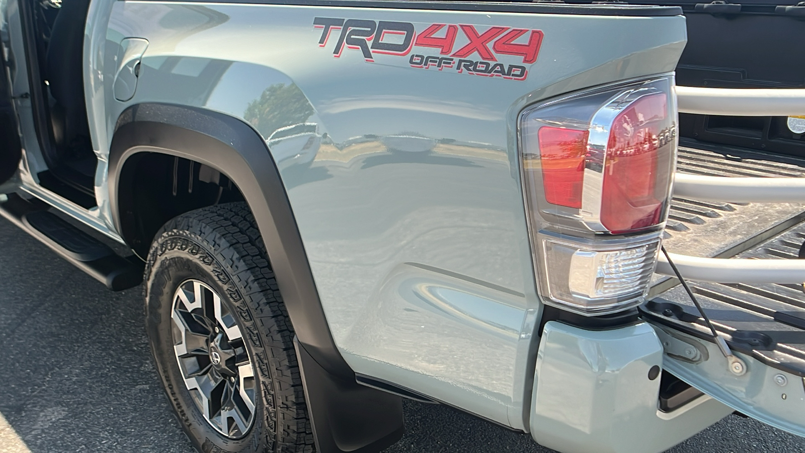 2022 Toyota Tacoma 4WD  15