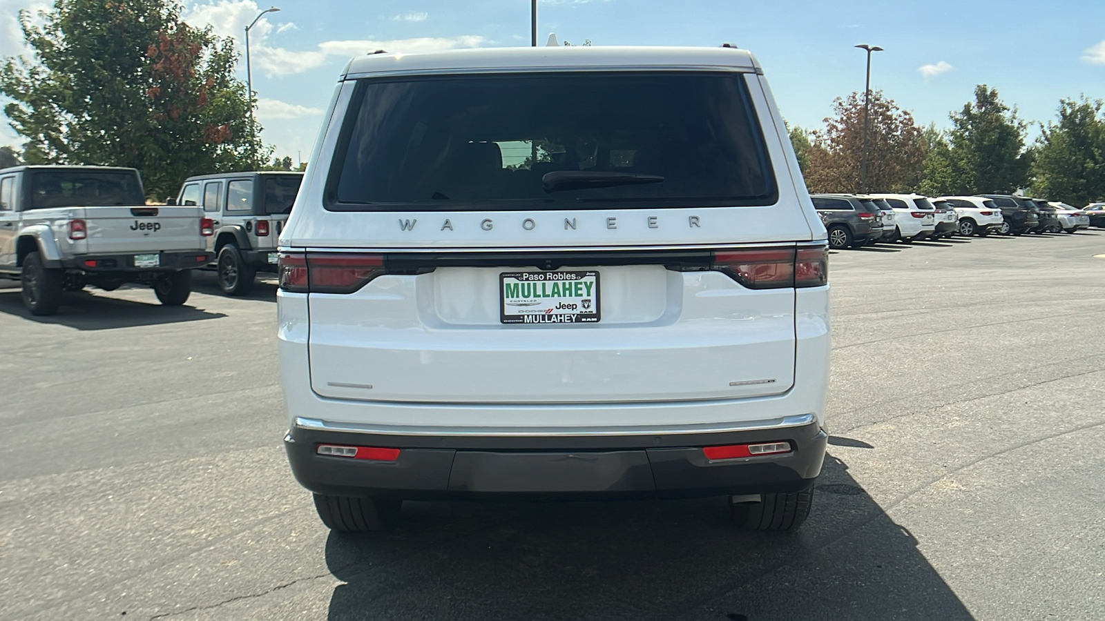 2022 Jeep Wagoneer Series III 4