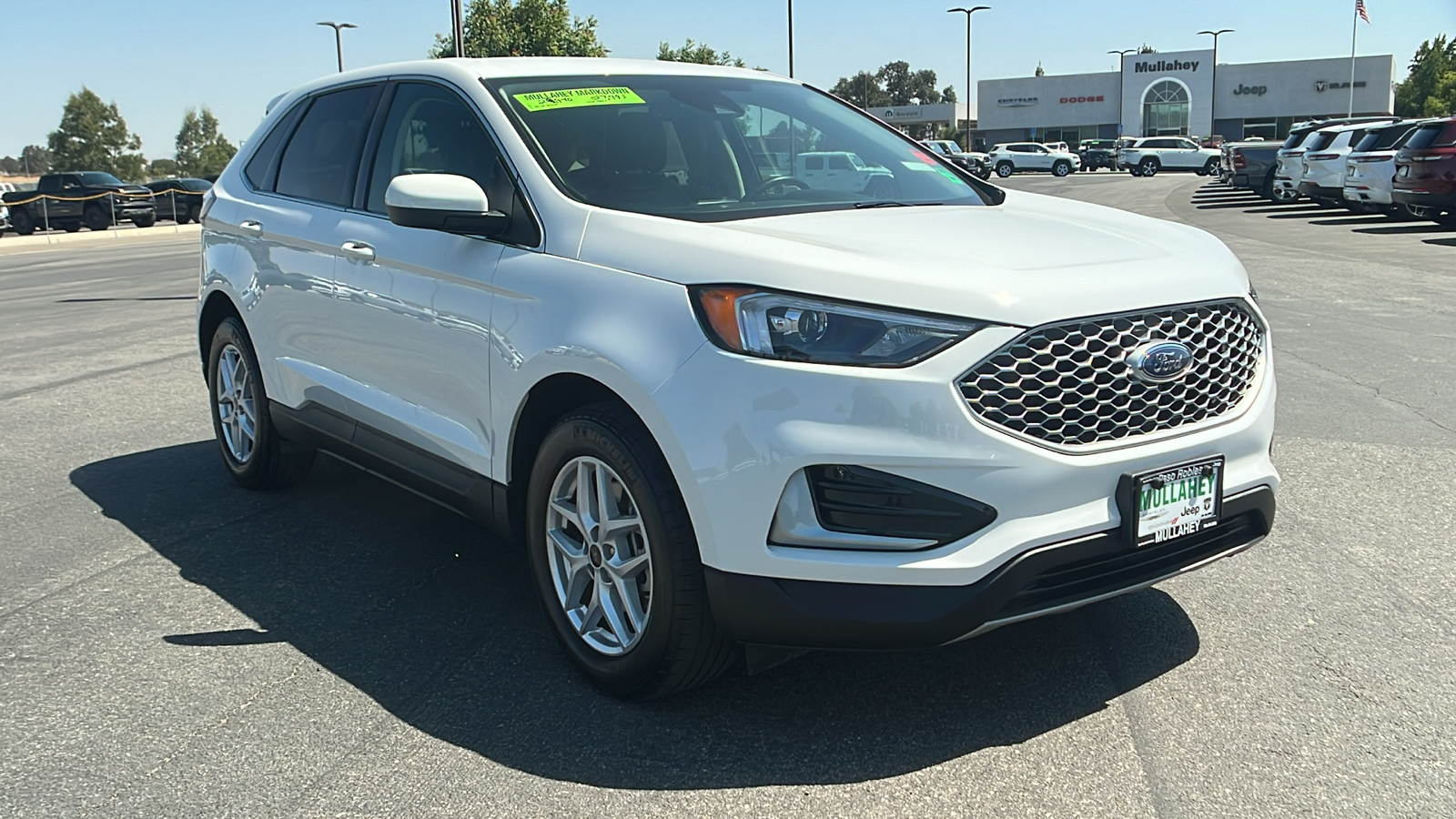 2023 Ford Edge  1