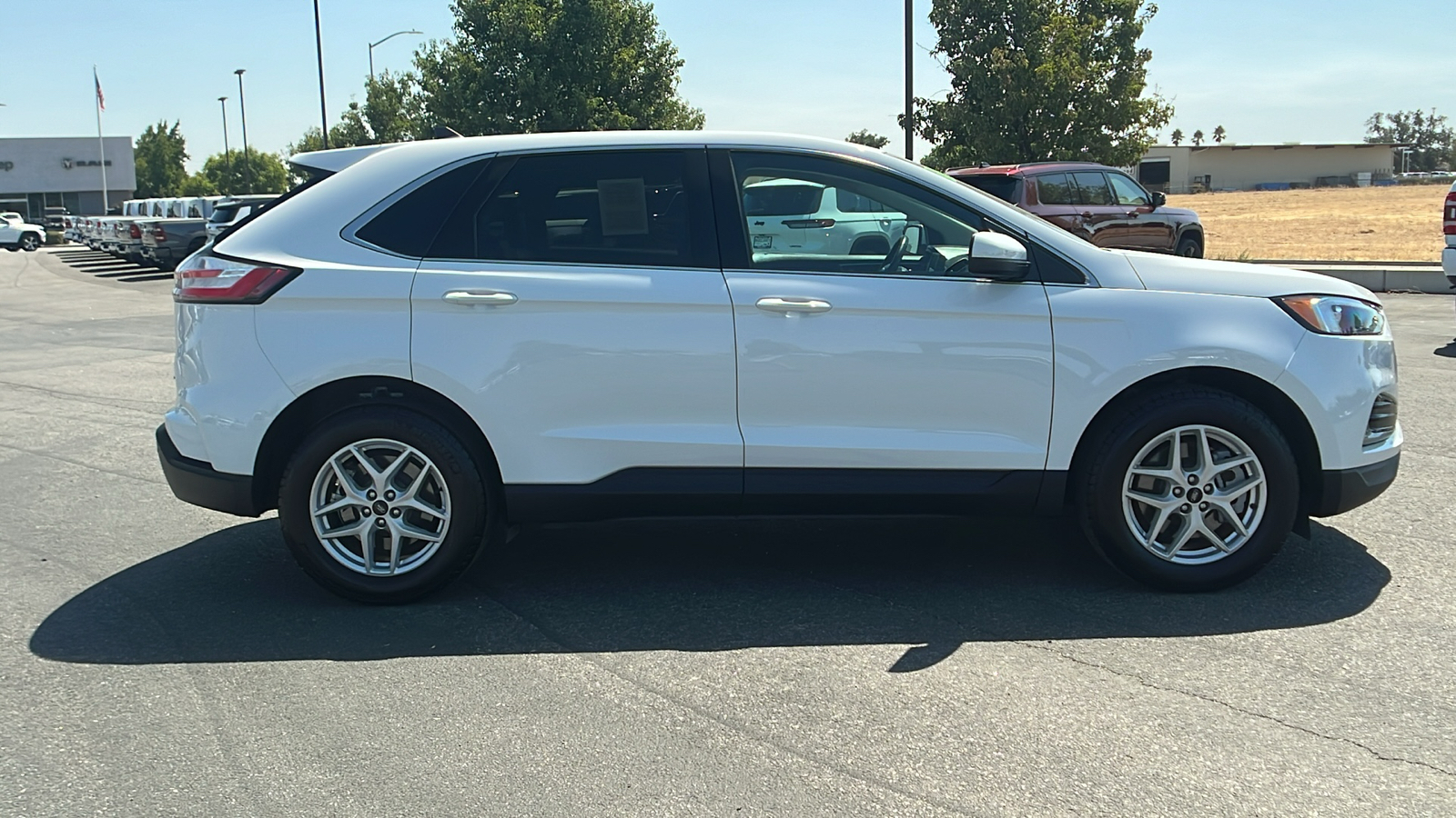 2023 Ford Edge  2