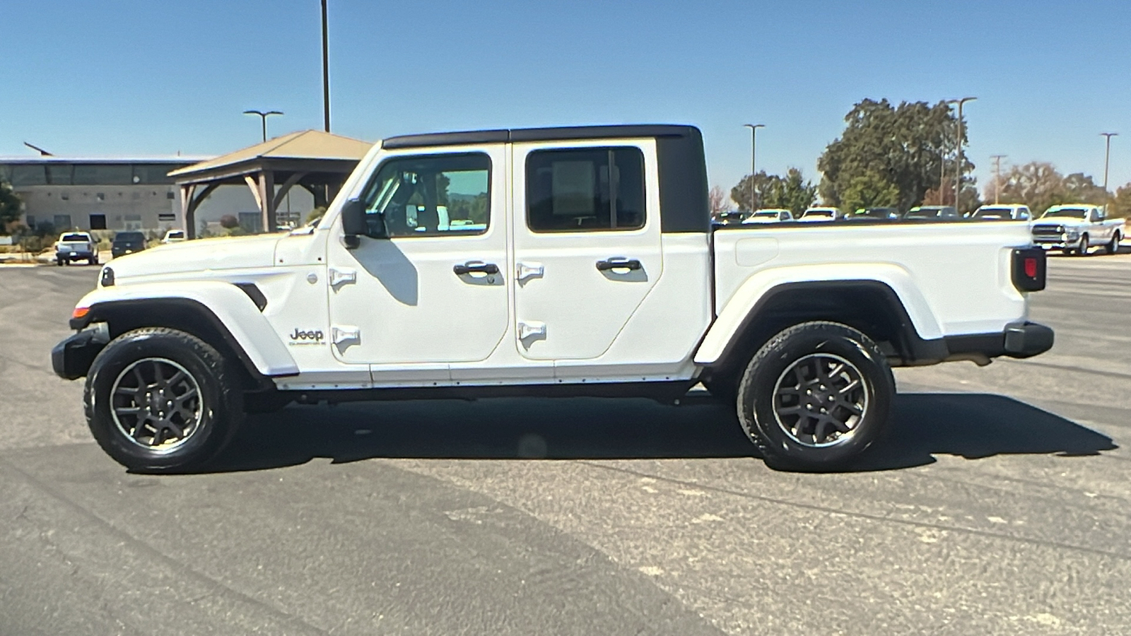 2023 Jeep Gladiator Overland 6