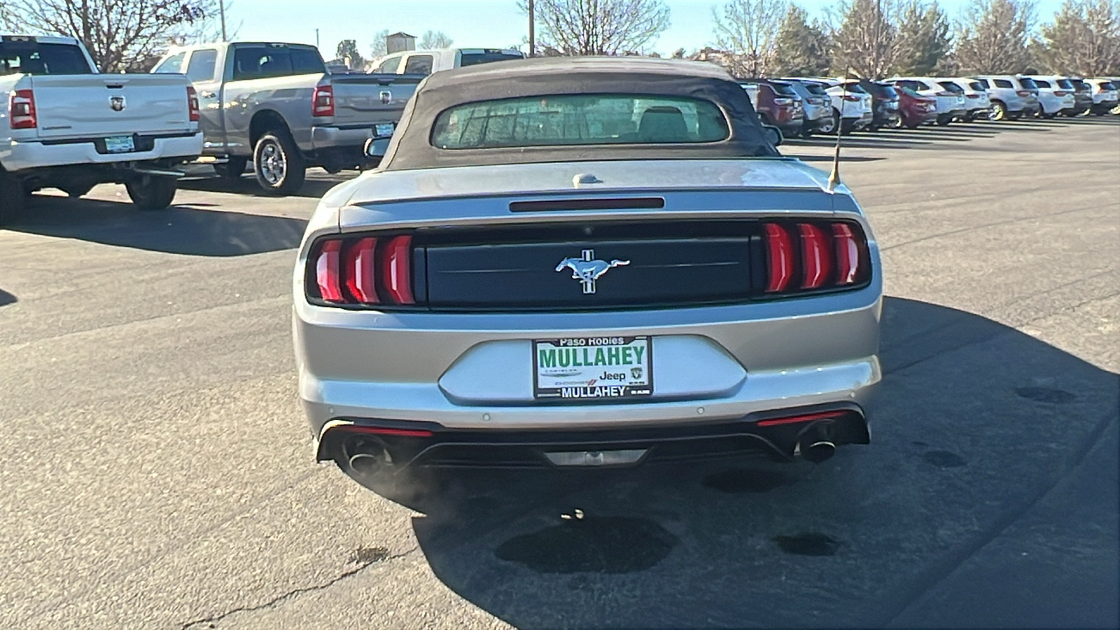 2020 Ford Mustang  25