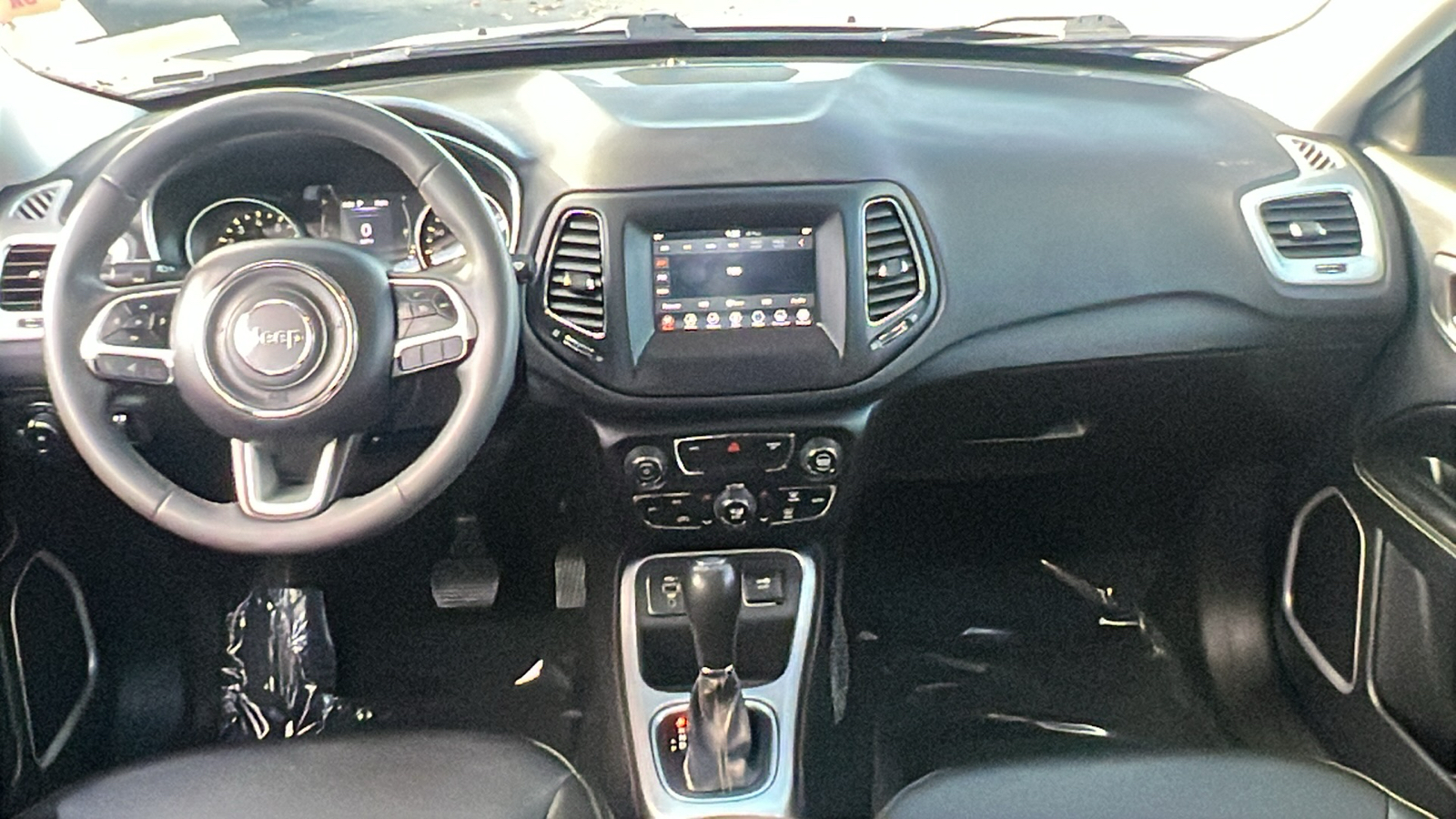 2021 Jeep Compass Latitude 21