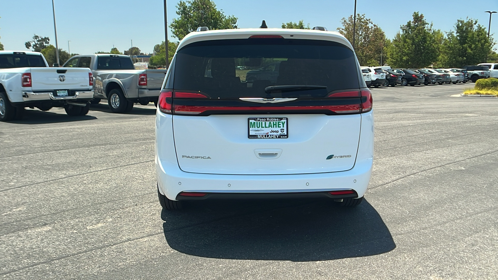 2024 Chrysler Pacifica Hybrid Pinnacle 4