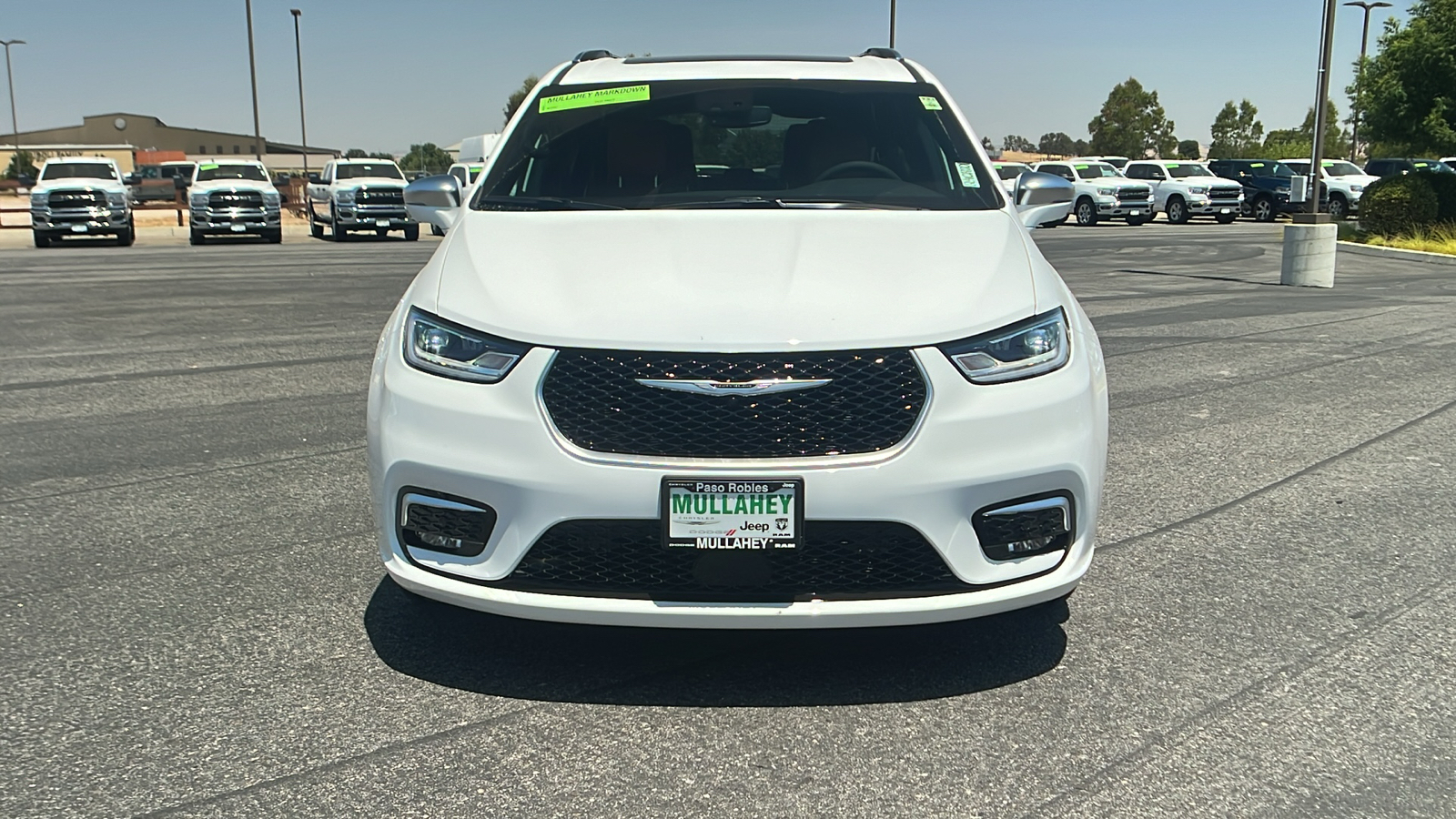 2024 Chrysler Pacifica Hybrid Pinnacle 8